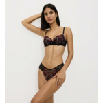 Soutien-gorge avec armatures