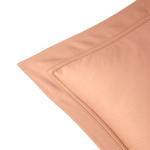 Yves Delorme - Taie d'oreiller en satin de coton marron, Triomphe