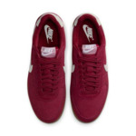WMNS NIKE FIELD GENERAL