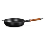 Sauteuse 28cm en fonte émaillée noire avec manche en bois