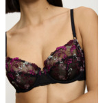 Soutien-gorge avec armatures