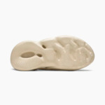 Adidas Yeezy Foam RNNR Sand