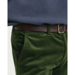 Pantalon chino slim fit en velours côtelé