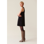 Robe courte sans manches