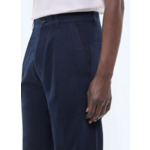 Chino droit à pinces en twill de coton