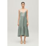 Robe midi satinée