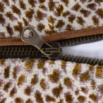 Yves Delorme - Housse de coussin en velours beige, Zénaïde