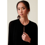 Robe courte plissée manches longues