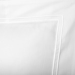 Yves Delorme - Taie d'oreiller en satin marron, Triomphe