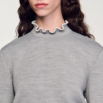 Pull à col volanté