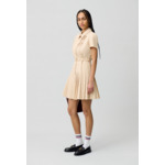 Robe courte boutonnée