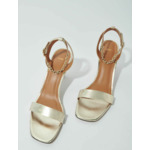 Sandales en cuir métallisé doré