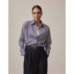 Chemise hillie avec gorge cachée et poignets mousquetaires en popeline rayée marine