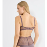 Soutien-gorge avec armatures minimizer