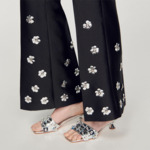 Pantalon satiné orné de sequins