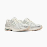 New Balance 1906R Silver Metallic Cream