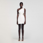 Robe courte asymétrique