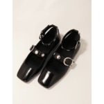 Babies en cuir et studs