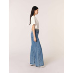 Jean flare à ceinture studée