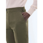 Chino ajusté en toile de coton