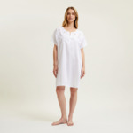 Laurence Tavernier - Chemise de nuit courte en satin, Hawai