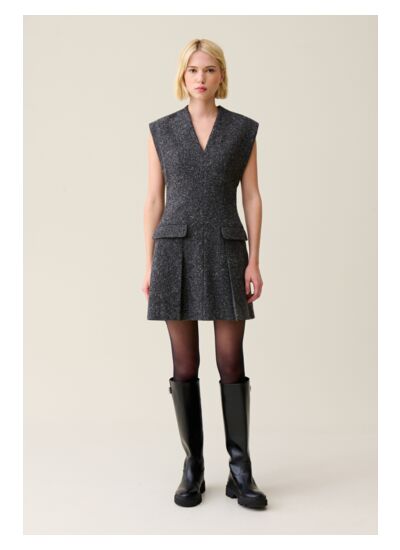 Robe grise cintrée tailleur tweed