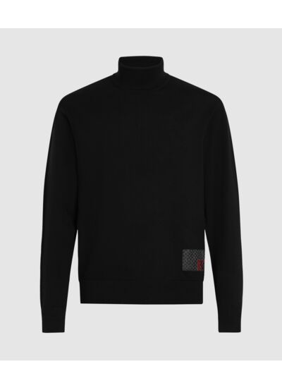 MOCK NECK W/WOVEN LABEL