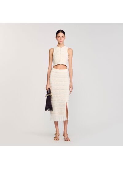 Pull court à détails crochetés