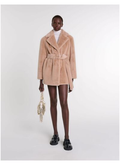 Manteau en fausse fourrure