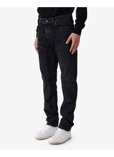 Jean Straight Gayo