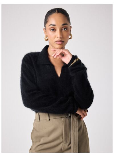 Roxane a brossé un pull en cachemire NOIR