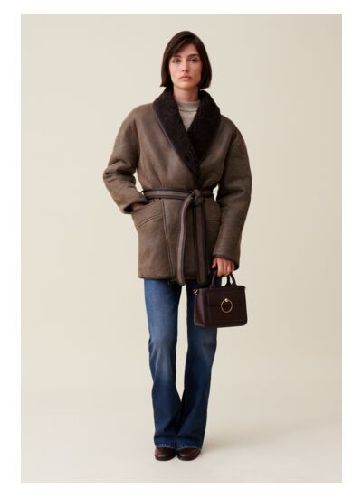 Peau lainée ceinturée taupe