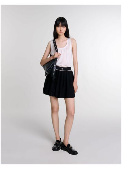 Jupe courte en maille plissée