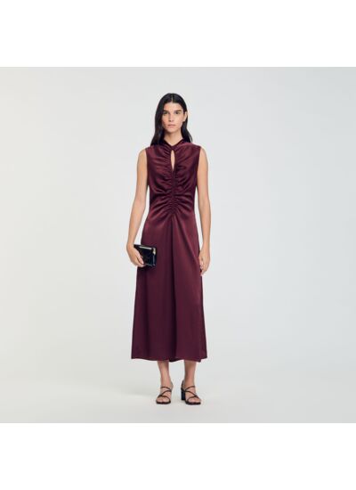 Robe longue en satin