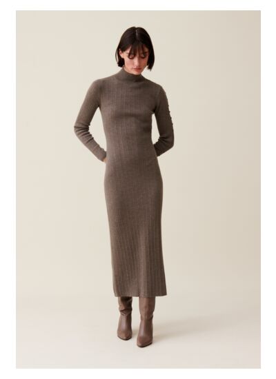 Robe maille col montant