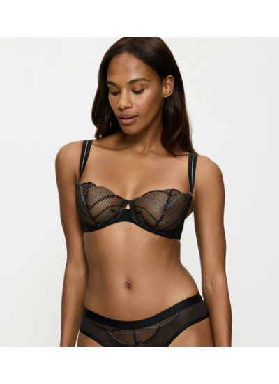 Soutien gorge avec armatures et sans coques