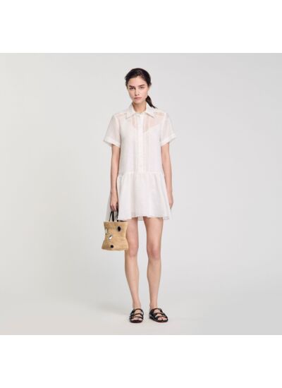 Robe courte à détails dentelle