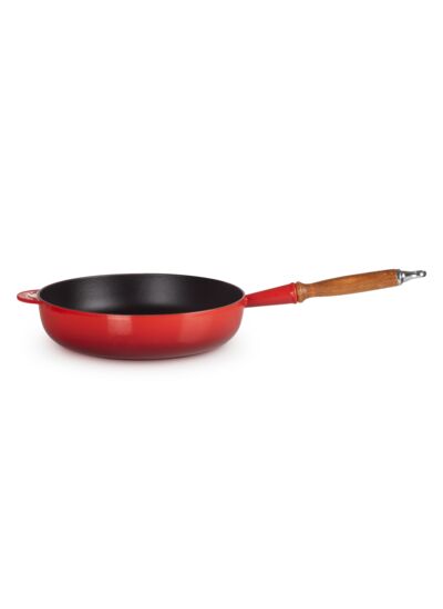 Sauteuse 28cm en fonte émaillée cerise avec manche en bois