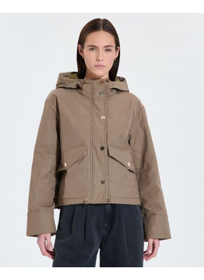 Manteau court en nylon kaki
