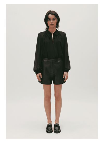 Short cuir noir