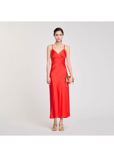 Robe fluide à bretelles