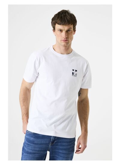 Men T-shirt White