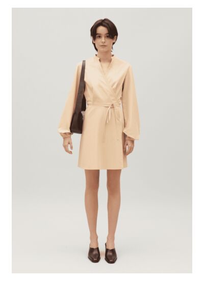 Robe courte portefeuille col mao