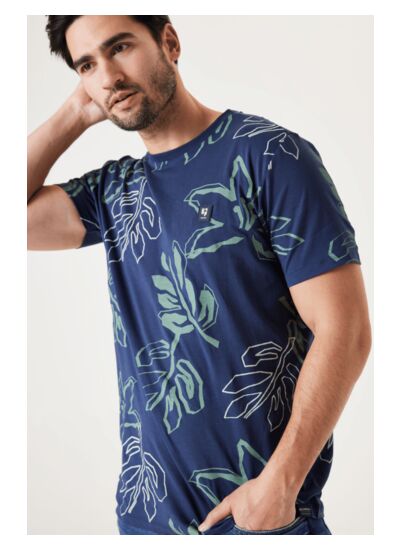 Men T-shirt Blue