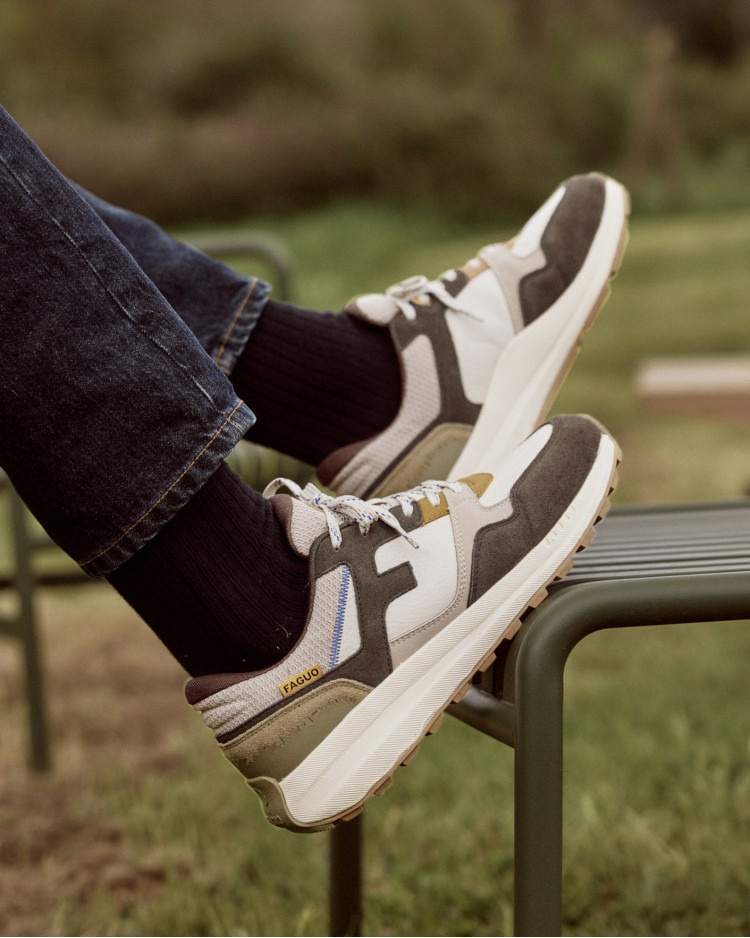 Runnings écrues et marron