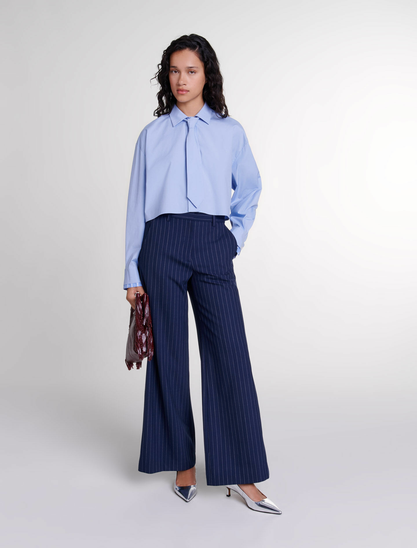 Chemise avec cravate amovible