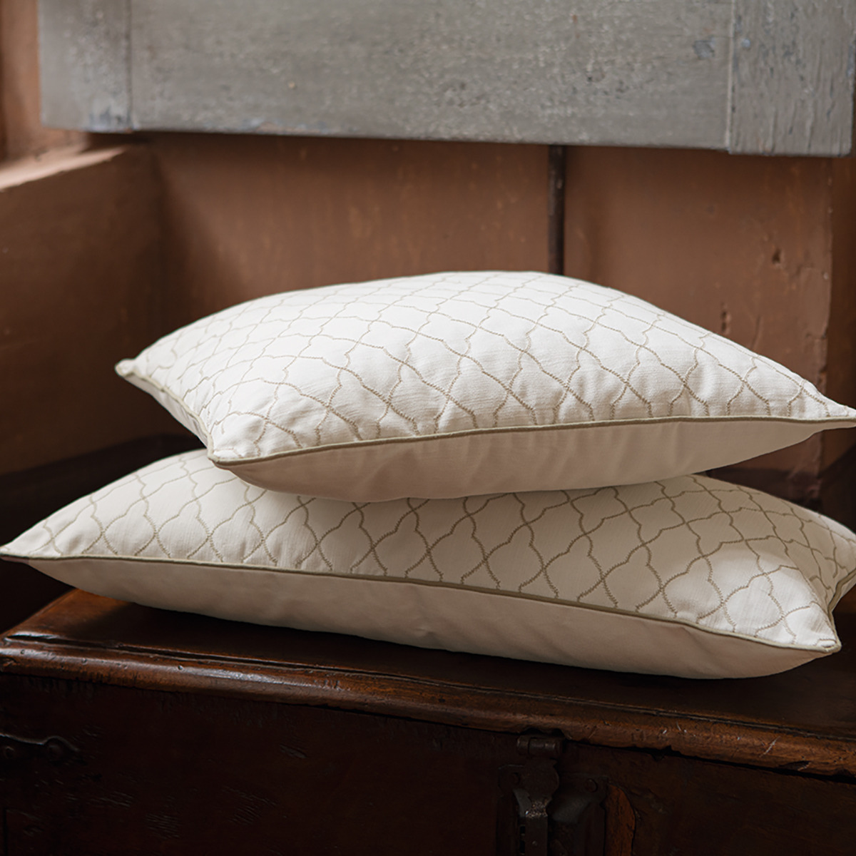 COUSSIN | Caryatide