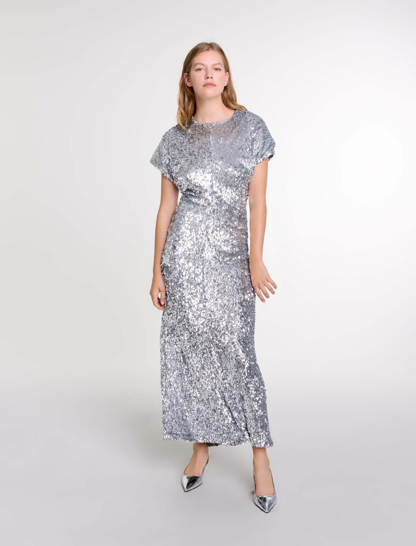 Robe longue en sequins