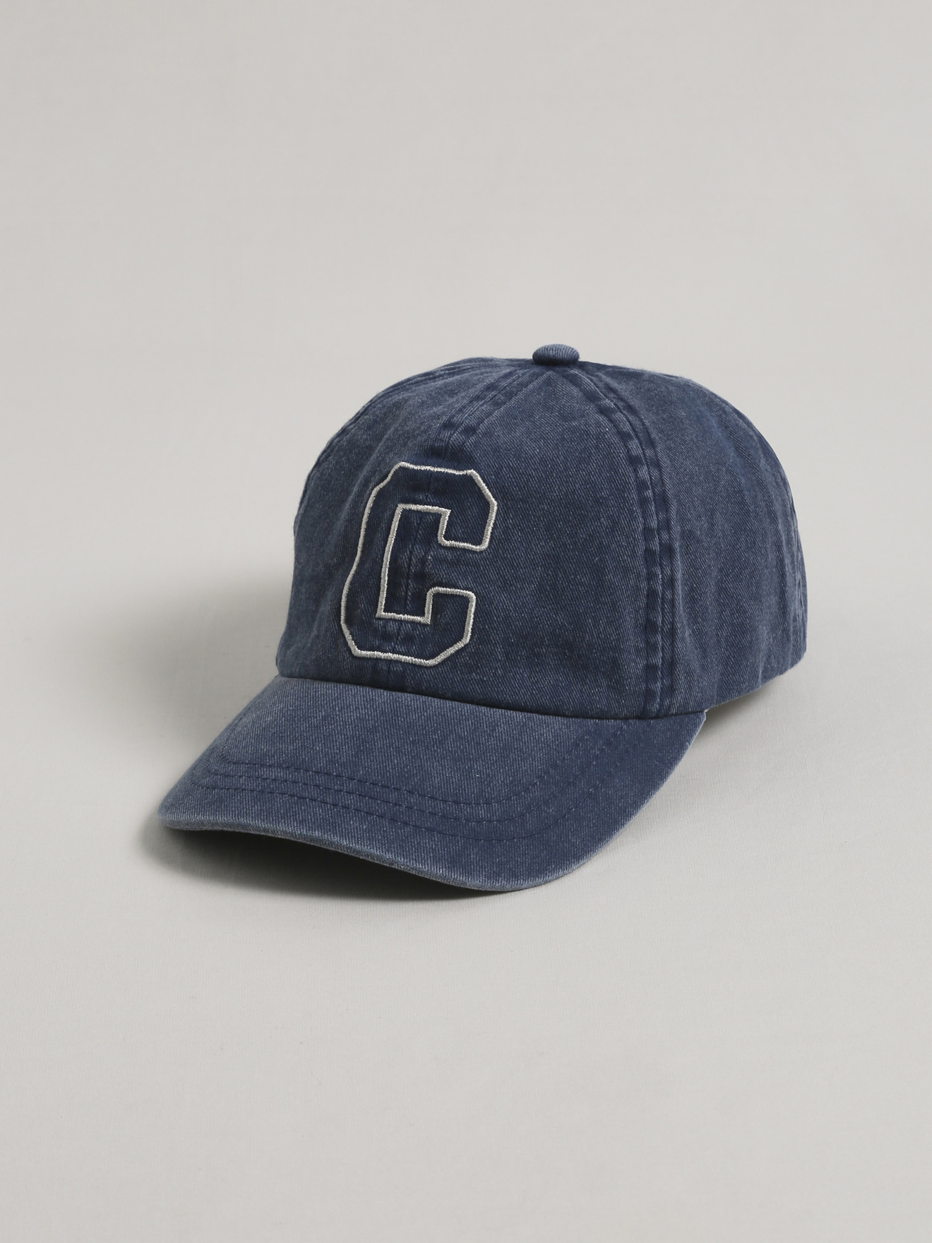 CASQUETTE "C"