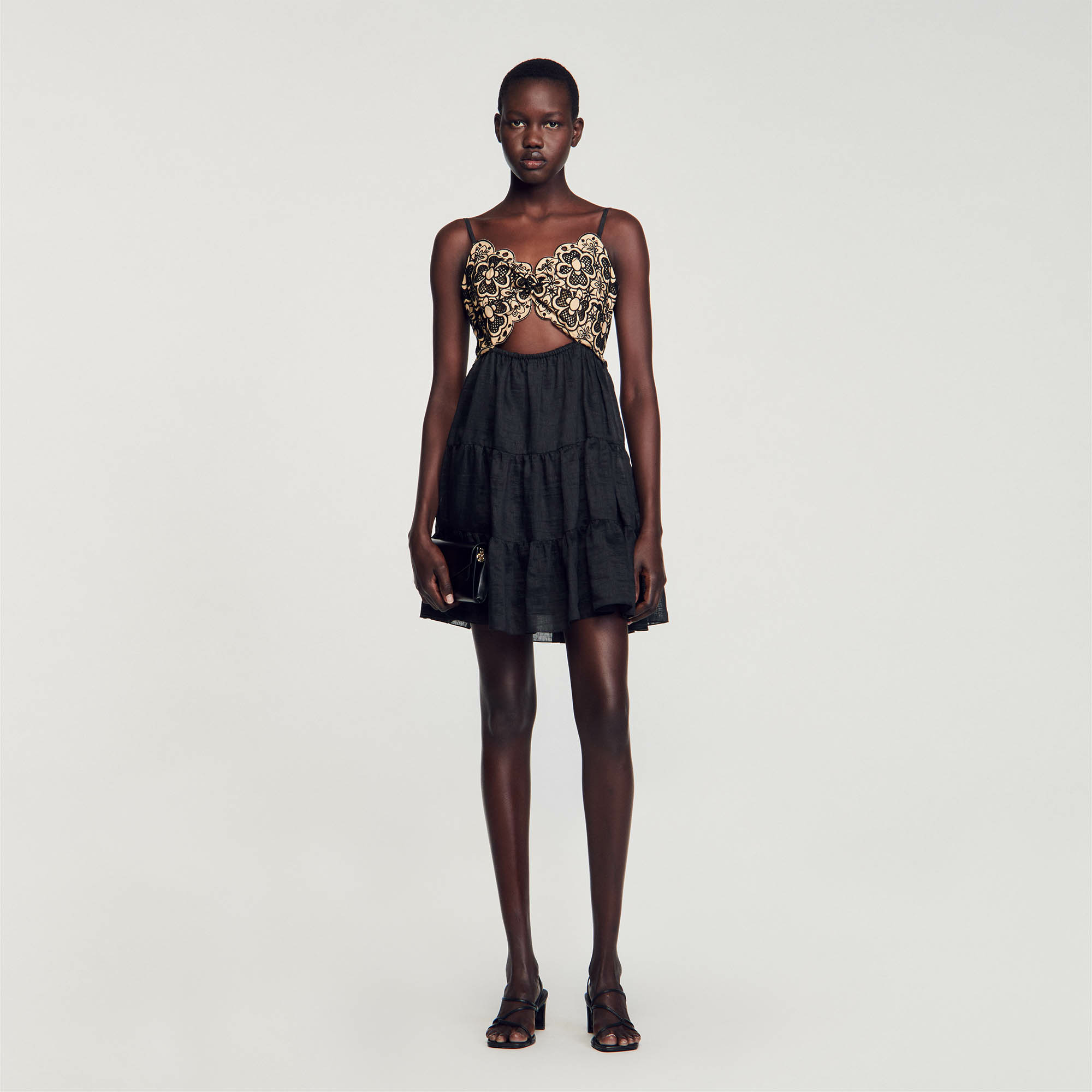 Robe bicolore brodée